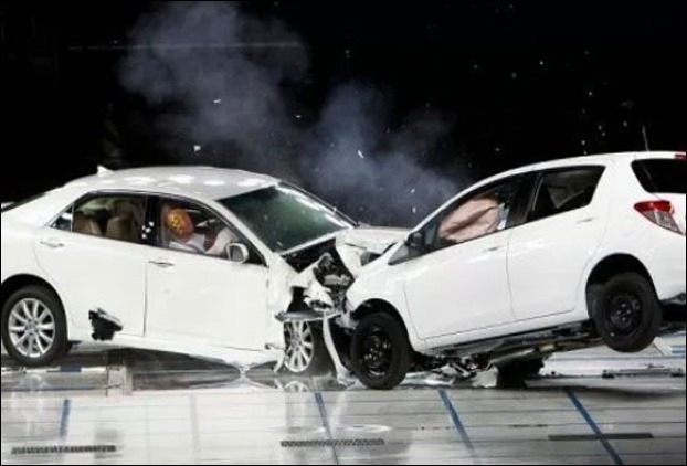 How Airbags and ABS aid in car safety !
