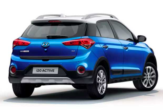 Another popular Indian crossover, Hyundai i20 Active this year, got new dual-tone Marina Blue and Polar White paint scheme with minor updates.