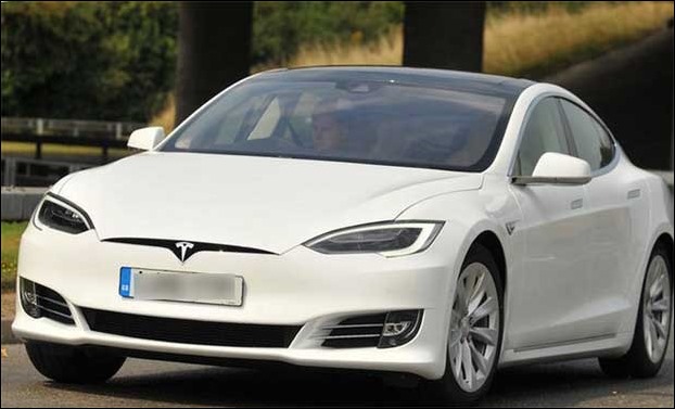 tesla_fastest_accelerating_